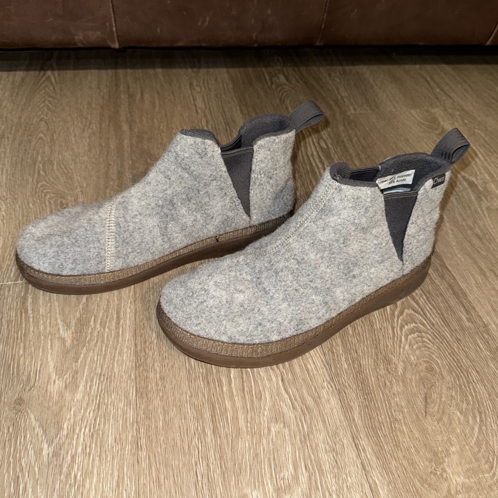 Chaco Women’s Revel Chelsea Boots